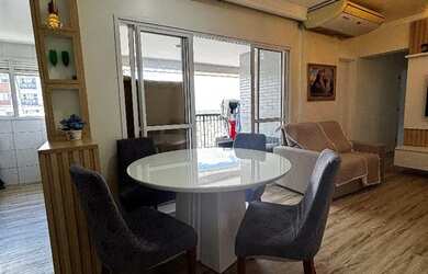 Imagem: O apartamento possui 3 Dormitórios, 2 Banheiros, 2 Vagas na