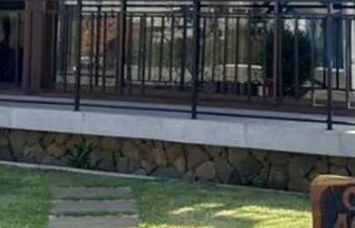 Imagem: A casa em condomínio possui 3 Dormitórios, 4 Banheiros, 175m²