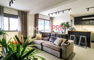 Imagem: O apartamento possui 2 Dormitórios, 2 Banheiros, 1 Vaga na