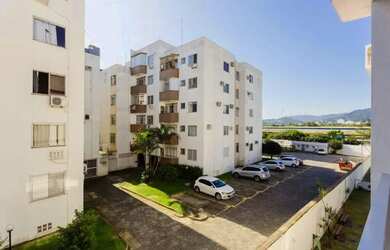 Imagem 10: Quarto privativo mobiliado em apartamento compartilhado no Trindade