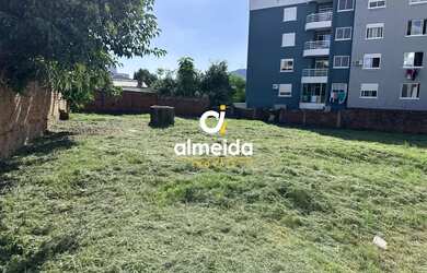 Imagem 6: CASA AMPLA COM TERRENO MARAVILHOSO NO CENTRO DE SANTA MARIA!