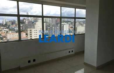 Imagem: O depósito possui 1 Vaga na garagem, 58m² de Área e está