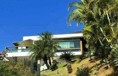 Imagem: A casa em condomínio possui 3 Dormitórios, 4 Banheiros, 2