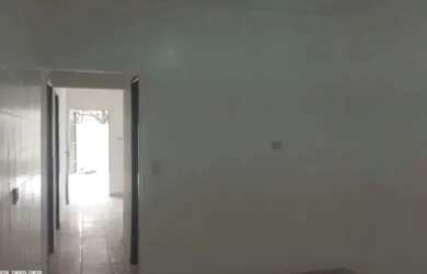 Imagem: A casa possui 3 Dormitórios, 1 Banheiro e está localizado