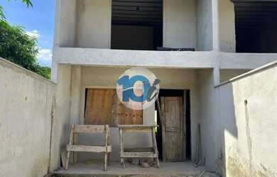 Imagem: A casa possui 2 Dormitórios, 2 Banheiros, 1 Vaga na garagem