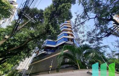 Imagem: O apartamento possui 4 Dormitórios, 4 Banheiros, 2 Vagas na