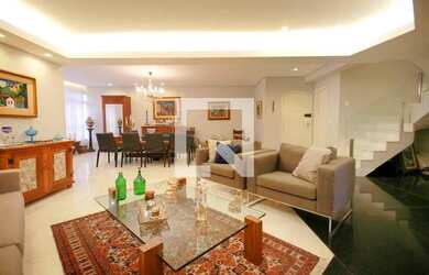 Imagem: O apartamento na cobertura possui 4 Dormitórios, 5 Banheiros