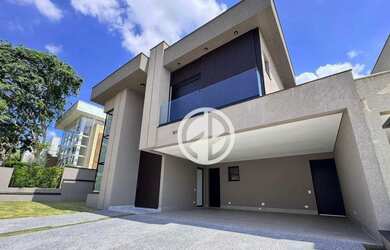 Imagem: A casa em condomínio possui 4 Dormitórios, 5 Banheiros, 5