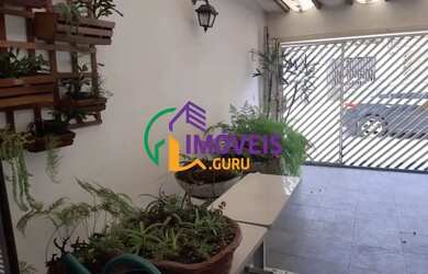 Imagem: A casa possui 3 Dormitórios, 4 Banheiros, 3 Vagas na garagem