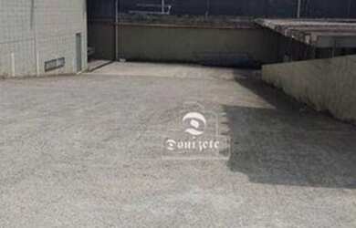 Imagem: O depósito possui 3.000m² de Área e está localizado em