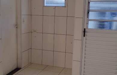 Imagem: A casa possui 1 Dormitório, 1 Banheiro e está localizado