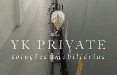 Imagem 5: Galpão de 250m² com 2 mezaninos, 5 banheiros, vestiário e copa