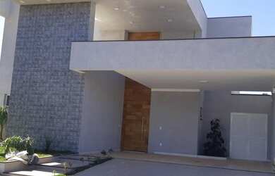 Imagem: A casa em condomínio possui 3 Dormitórios, 4 Banheiros, 4