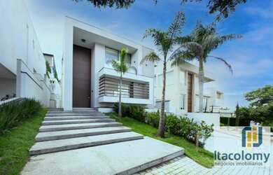 Imagem: A casa em condomínio possui 4 Dormitórios, 5 Banheiros, 4