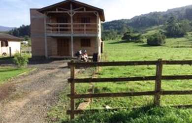 Imagem: A fazenda possui 1.900m² de Área e está localizado em Campo