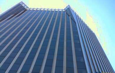 Imagem: O depósito possui 5 Vagas na garagem, 670m² de Área e está