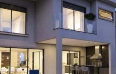 Imagem: A casa em condomínio possui 4 Dormitórios, 5 Banheiros, 440m²