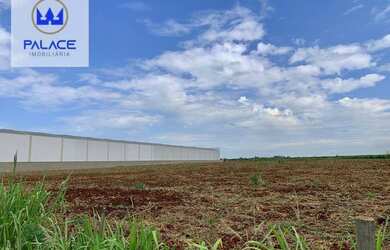 Imagem 2: Terreno, 40000 m² - venda por R$ 6.000.000,00 ou aluguel por R$ 20.000,00/mês...