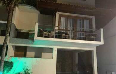 Imagem: A casa em condomínio possui 3 Dormitórios, 3 Banheiros, 2