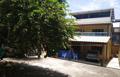 Imagem: A casa possui 2 Dormitórios, 2 Banheiros, 4 Vagas na garagem