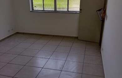 Imagem: O apartamento possui 2 Dormitórios, 1 Banheiro e está localizado