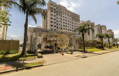 Imagem: O apartamento possui 2 Dormitórios, 1 Banheiro, 1 Vaga na garagem