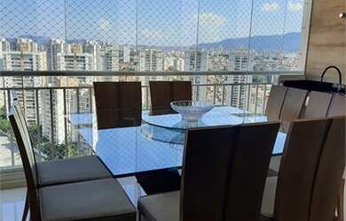 Imagem: O apartamento possui 3 Dormitórios, 2 Banheiros, 2 Vagas na