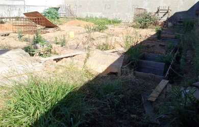 Imagem: O terreno possui 400m² de Área e está localizado em Setor
