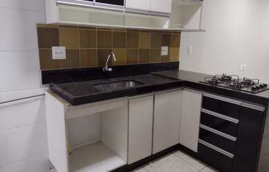 Imagem 3: CASA GEMINADA COM ENTRADA COLETIVA NO XANGRI-LA POR 210MIL