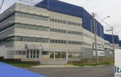 Imagem: O depósito possui 5 Vagas na garagem, 7.301m² de Área e