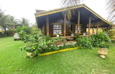 Imagem: A casa em condomínio possui 3 Dormitórios, 2 Banheiros, 200m²