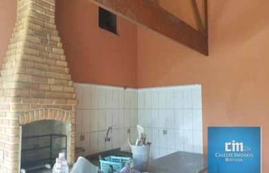 Imagem: A casa em condomínio possui 3 Dormitórios, 4 Banheiros, 5