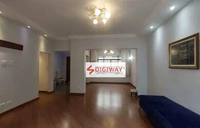 Imagem: A casa possui 3 Dormitórios, 4 Banheiros, 2 Vagas na garagem