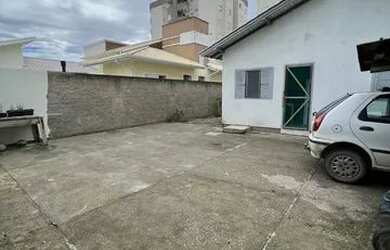 Imagem 2: Vendo Terreno com 2 casa. Churrasqueira, 1 Vaga na garageme2 Dormitórios