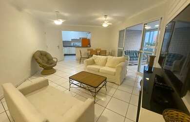 Imagem: O apartamento possui 4 Dormitórios, 2 Banheiros, 2 Vagas na