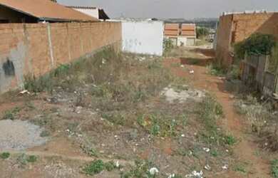 Imagem: O terreno possui 300m² de Área e está localizado em Jardim