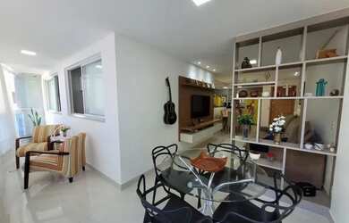 Imagem: O apartamento possui 3 Dormitórios, 2 Banheiros, 2 Vagas na