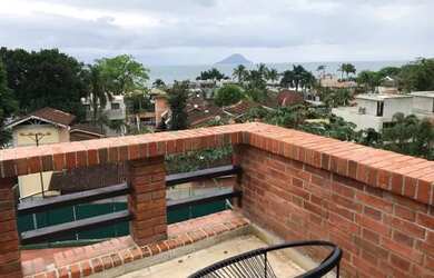 Imagem: A casa em condomínio possui 3 Dormitórios, 2 Banheiros, 1