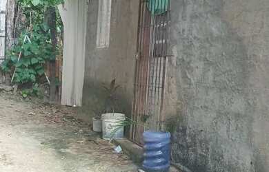 Imagem: A casa possui 1 Dormitório, 1 Banheiro, 1 Vaga na garagem e