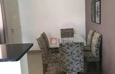 Imagem: O apartamento possui 2 Dormitórios, 1 Banheiro, 1 Vaga na garagem