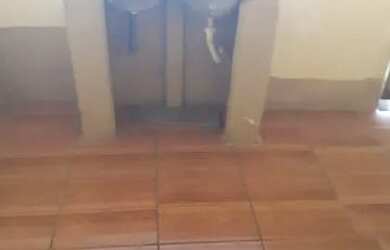 Imagem 4: Alugo kitinete grande frente rua.pagou ja entra zap