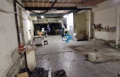 Imagem: A casa possui 1 Banheiro, 522m² de Área e está localizado