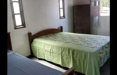 Imagem: A casa possui 2 Dormitórios, 1 Banheiro e está localizado