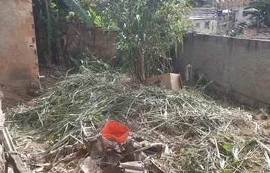 Imagem: A casa possui 3 Dormitórios, 1 Banheiro, 1 Vaga na garagem