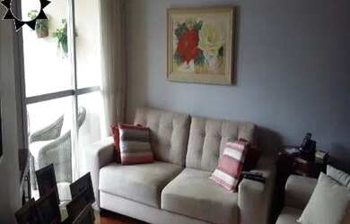 Imagem: O apartamento possui 3 Dormitórios, 1 Banheiro, 2 Vagas na