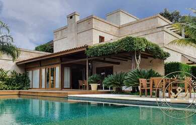 Imagem: A casa em condomínio possui 5 Dormitórios, 5 Banheiros, 4