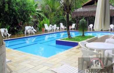 Imagem: A casa em condomínio possui 4 Dormitórios, 5 Banheiros, 2