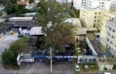 Imagem: O terreno possui 4300m² de Área e está localizado em Vila