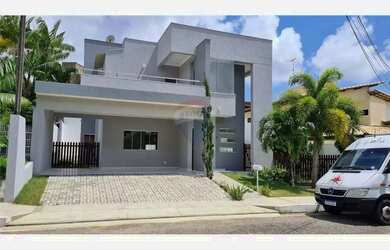 Imagem: A casa em condomínio possui 4 Dormitórios, 5 Banheiros, 2