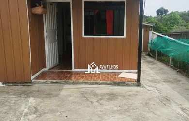 Imagem: A casa possui 5 Dormitórios, 3 Banheiros, 3 Vagas na garagem